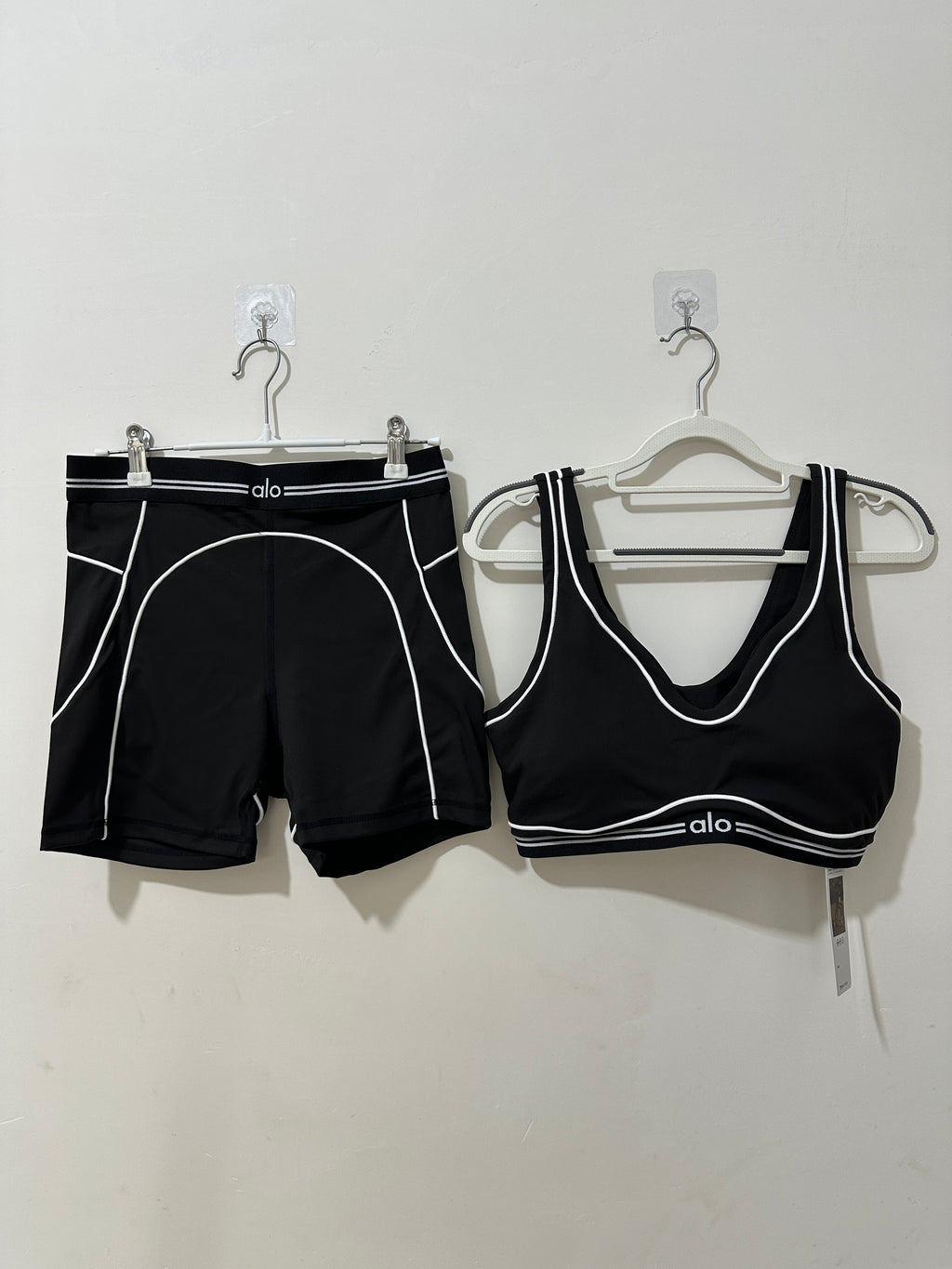 Alo Shorts Sets pre order