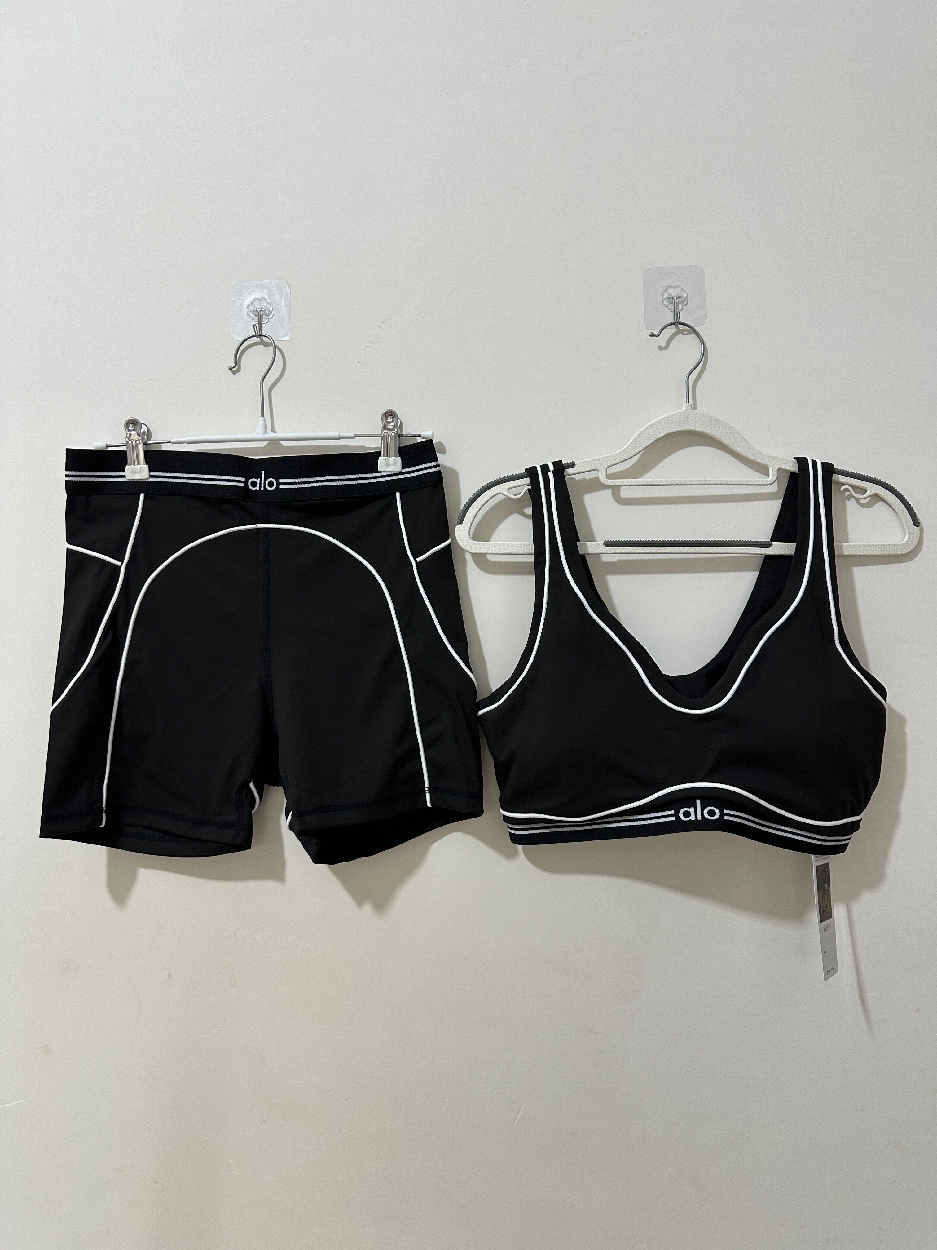 Alo Shorts Sets pre order