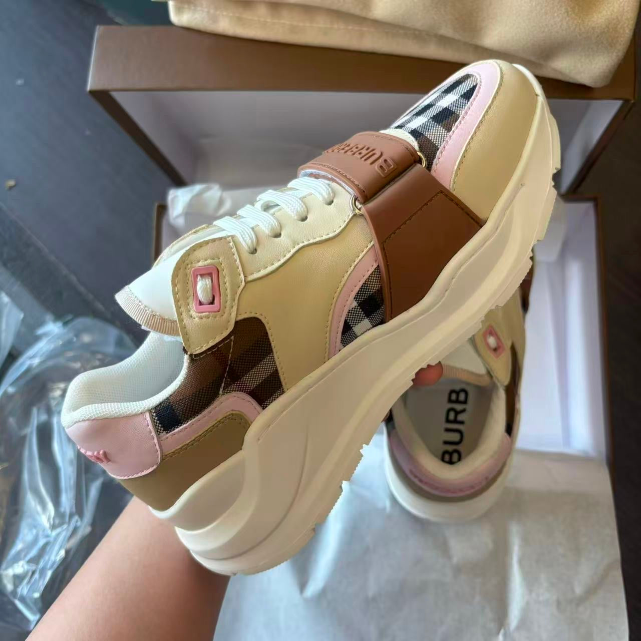 Burberry shoes pre order